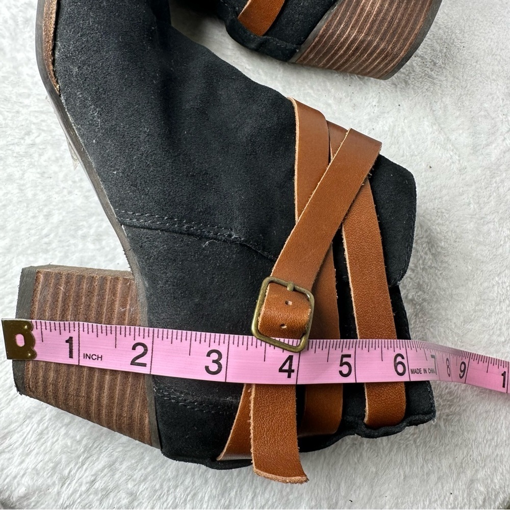 DV by Dolce Vita Black Brown Suede Ankle Boots Strappy Buckle Size 7.5 - Picture 8 of 12